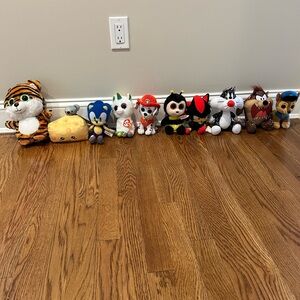 Stuffed animal bundle